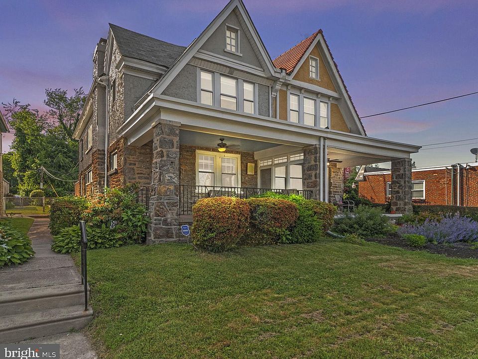 1st image of 831 E Dorset St