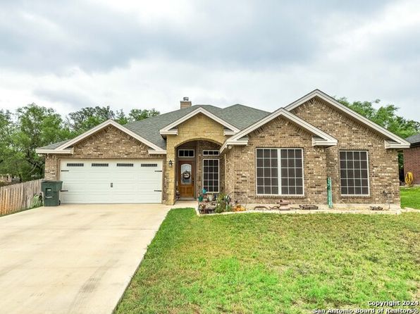 Uvalde TX Real Estate - Uvalde TX Homes For Sale | Zillow