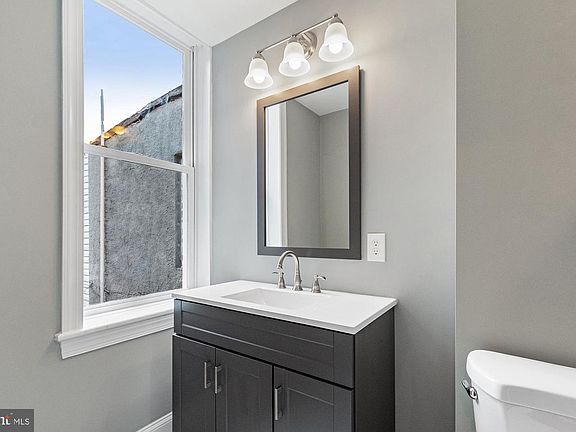 3rd image of 1429 Federal St