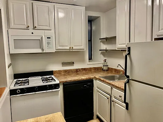 Rented by Compass | media 6