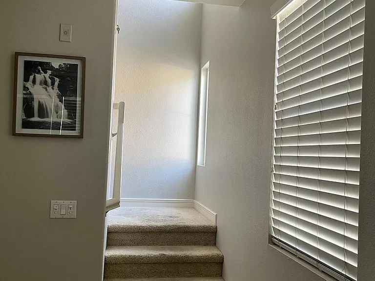 2nd floor stairs