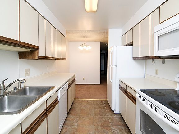 4th image of 113 E 7th Ave #A