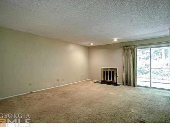 4th image of 77 Rumson Ct SE
