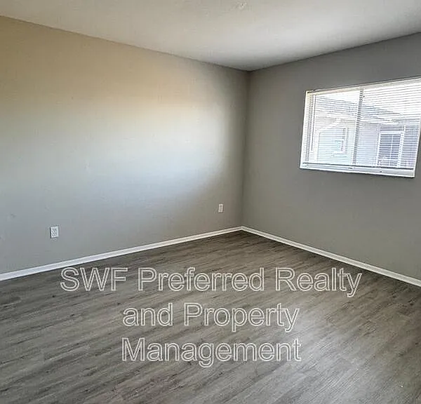 533 SE 6th Ave #2 — Photo 5