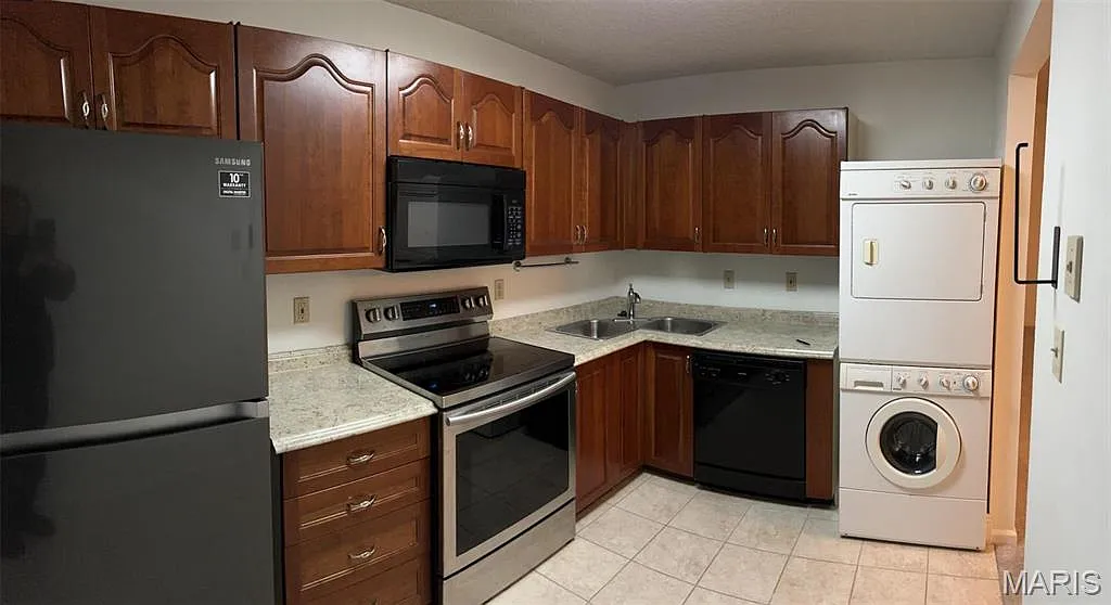 2 bed, 999 sqft, $1,650 — Photo 4