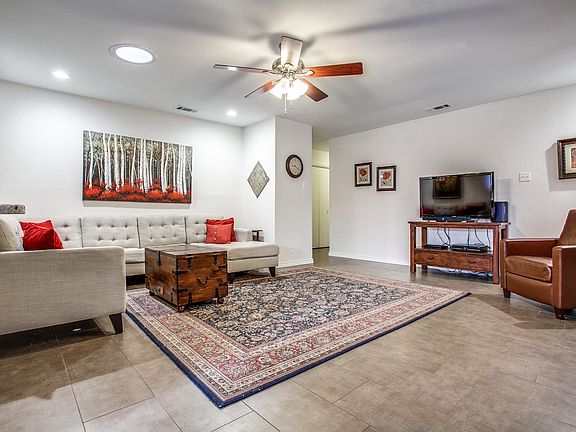 3rd image of 2221 Flat Creek Dr