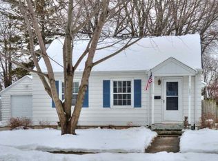 1203 Elmore St, Green Bay, WI 54303