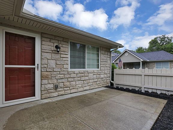 3rd image of 267 Wildwood Ct