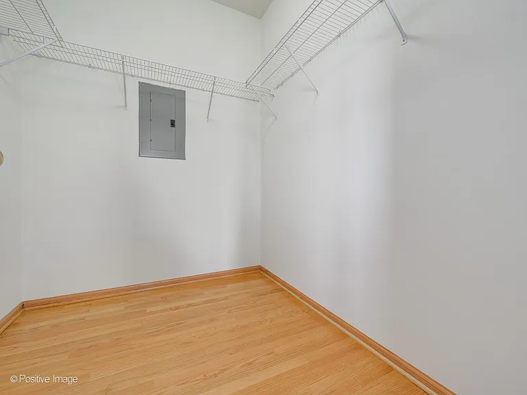 2336 W Palmer St #2 — Photo 15