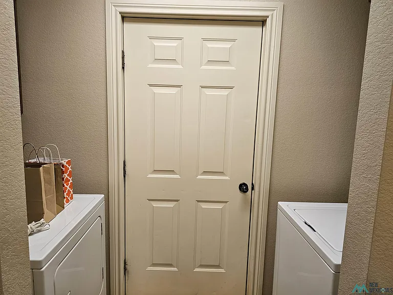 113 Gayland Dr — Photo 5
