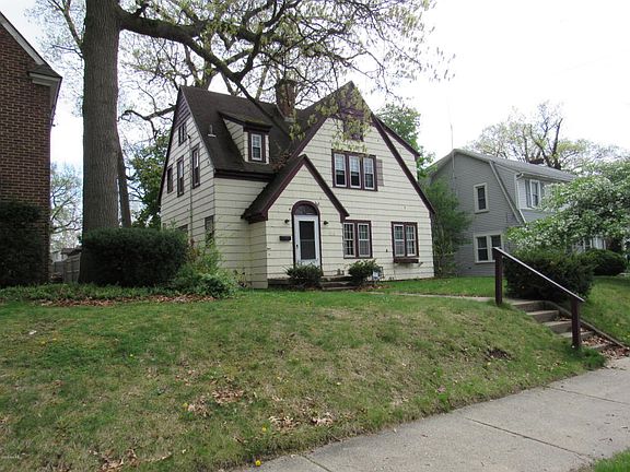 2nd image of 1238 Hall St SE