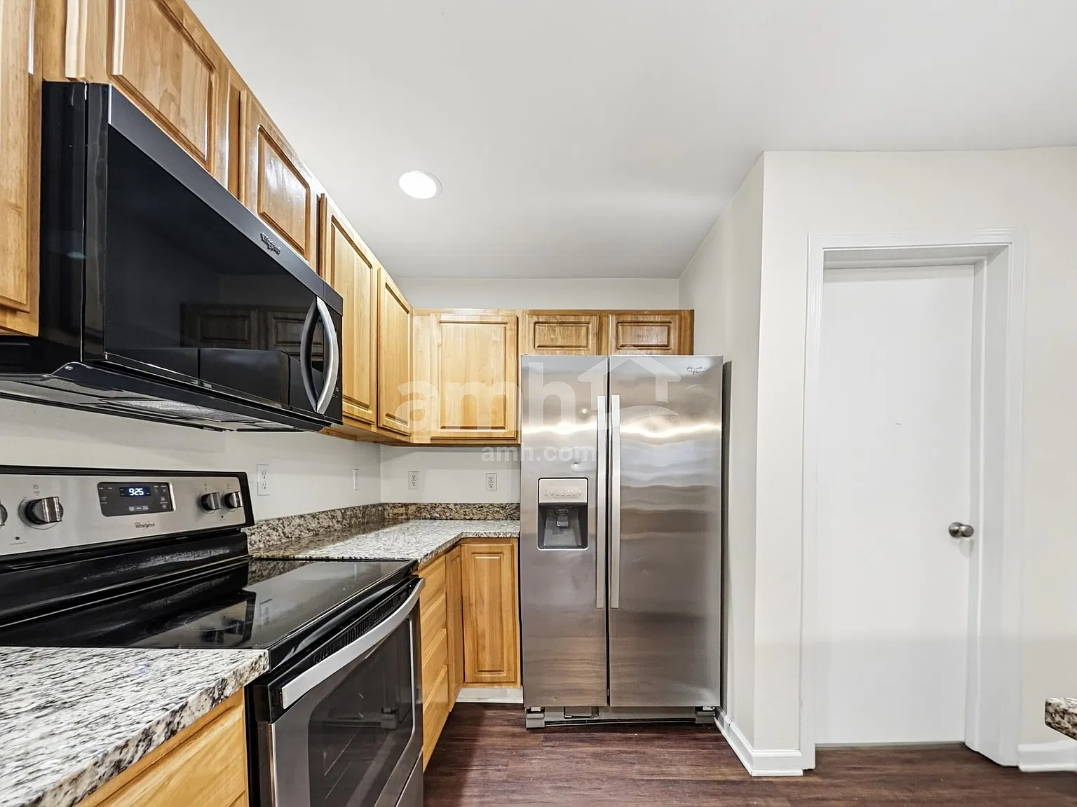 4 bed, 2.5 bath, 1610 sqft, $2,860 — Photo 3