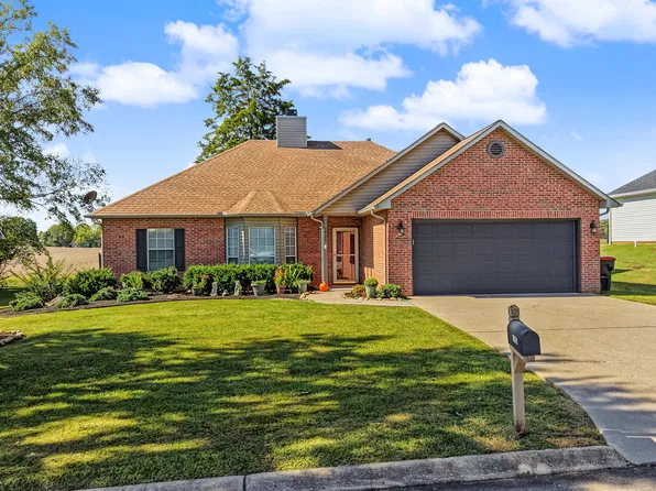 1405 Bens View Ct, Maryville, TN 37803