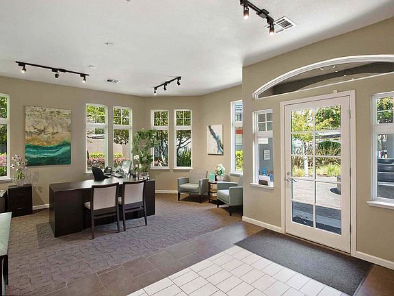 Inviting Leasing Office at Renaissance Apartment in Santa Rosa, California