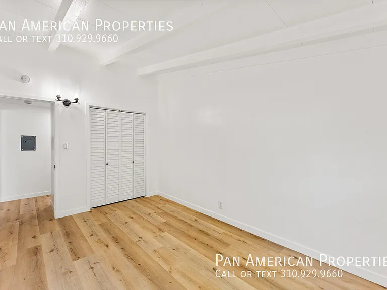 141 E Mayfair Ave — Photo 6