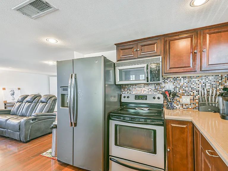 3919 San Jacinto Dr — Photo 5