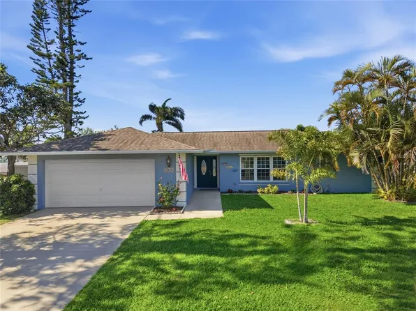 2904 Norwich Dr W, Bradenton, FL 34205