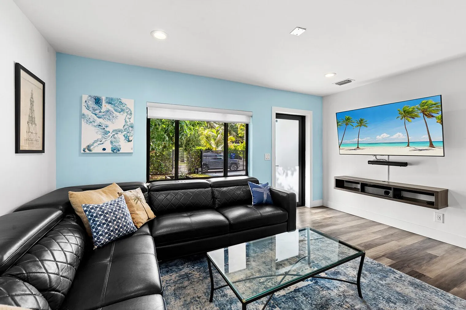 3 bed, 2.0 bath, $9,244 — Photo 4