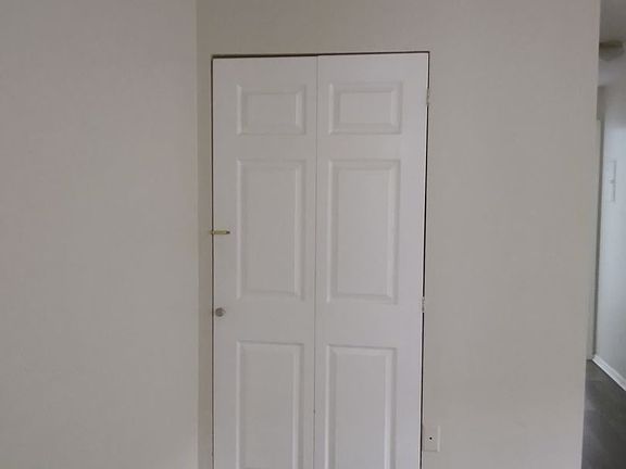5th image of 1391 Lima St #101