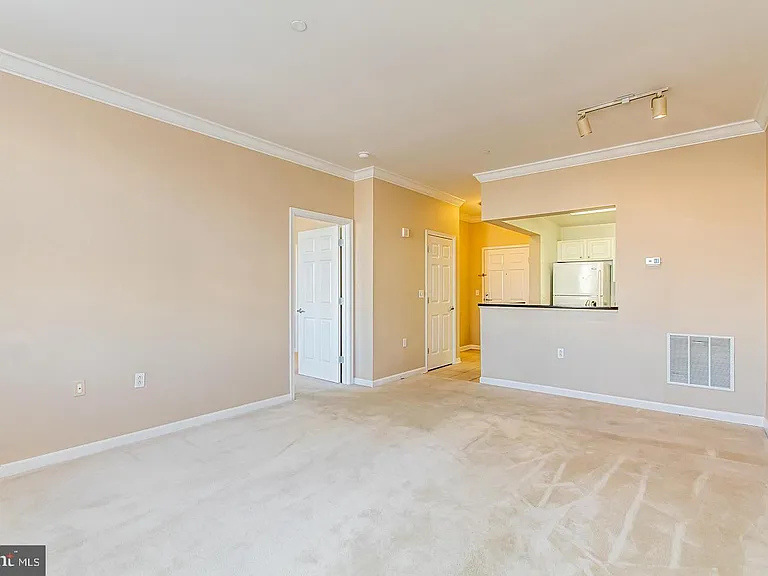 23 Pierside Dr #229 — Photo 13