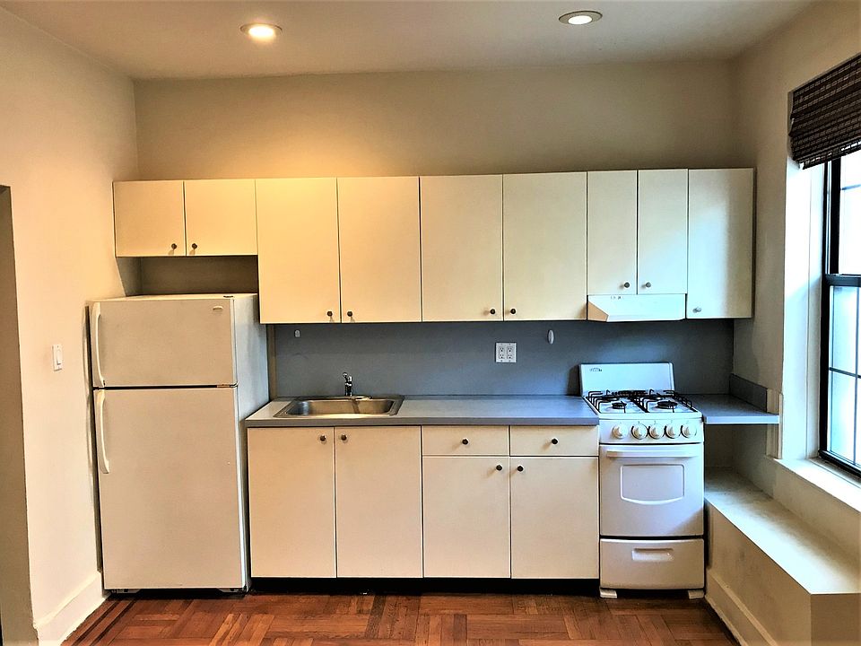 1st image of 23-28 31st Ave #1