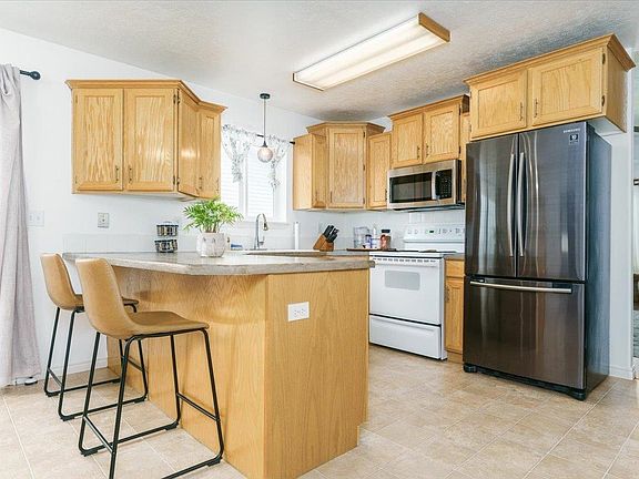 5th image of 4319 Jordyn St