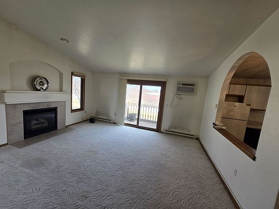 3rd image of 2381 Cedar Rdg APT D