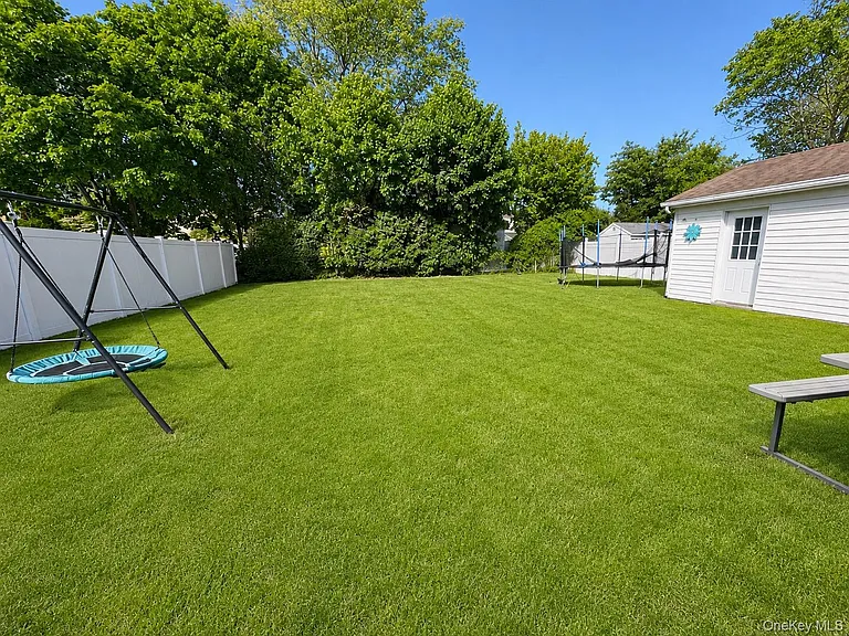 5 Regina St — Photo 17