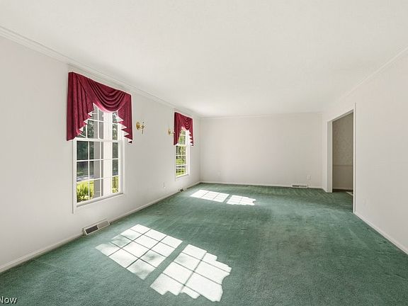 5th image of 8700 Bradford Ln