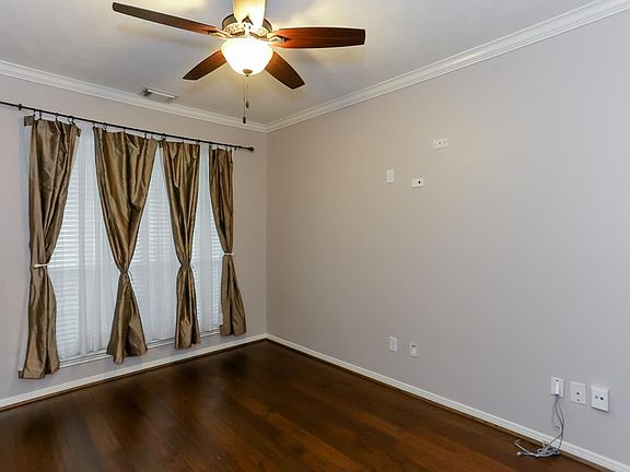 5th image of 2806 Palm Harbour Dr
