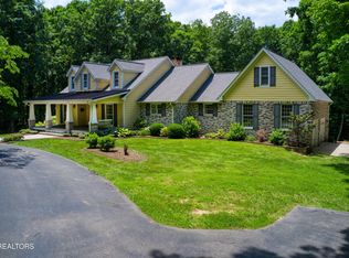 105 Charity Ln, Jamestown, TN 38556