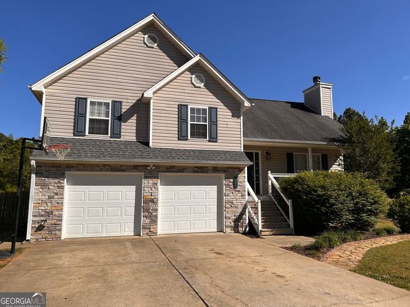 20 Triangle Ln NW