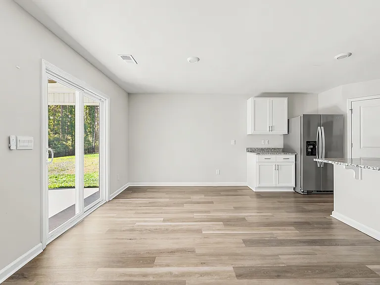 258 Hollandbush Dr — Photo 13