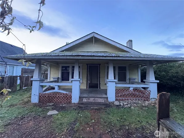 126 W 5th Street, Port Angeles, WA 98362