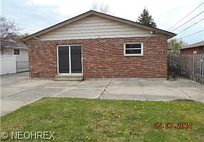 4th image of 6329 Sandfield Dr