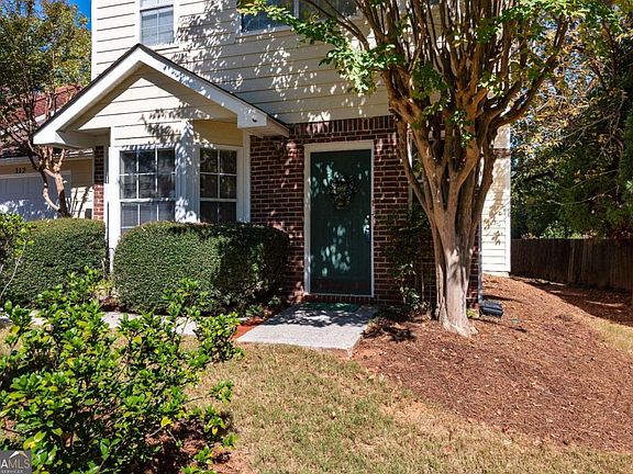 2nd image of 112 Fowler Ct