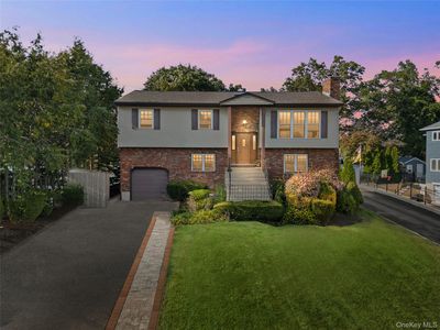 42 Schoolhouse Road, Old Bethpage, NY, 11804