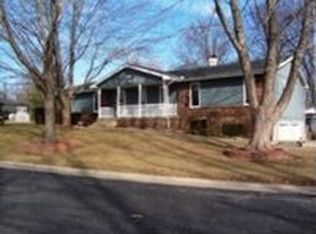 1982 Solar Ave, Decatur, IL 62526