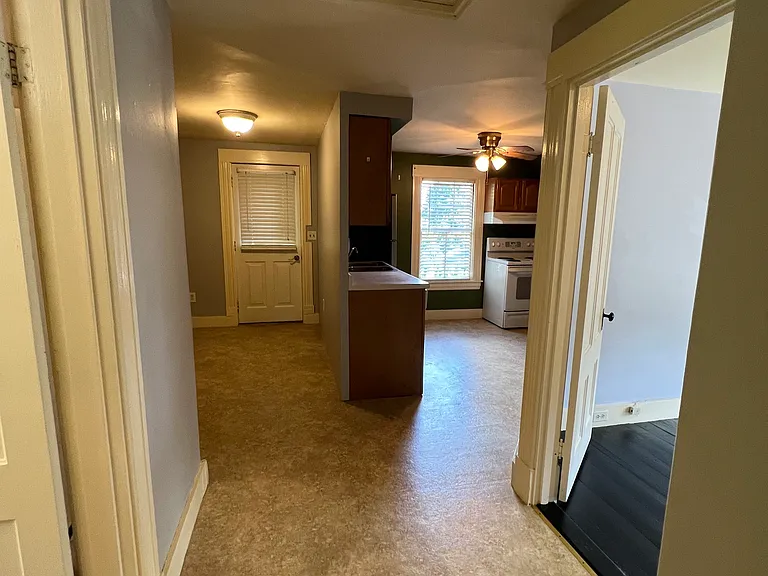 209 Main St #2 — Photo 4