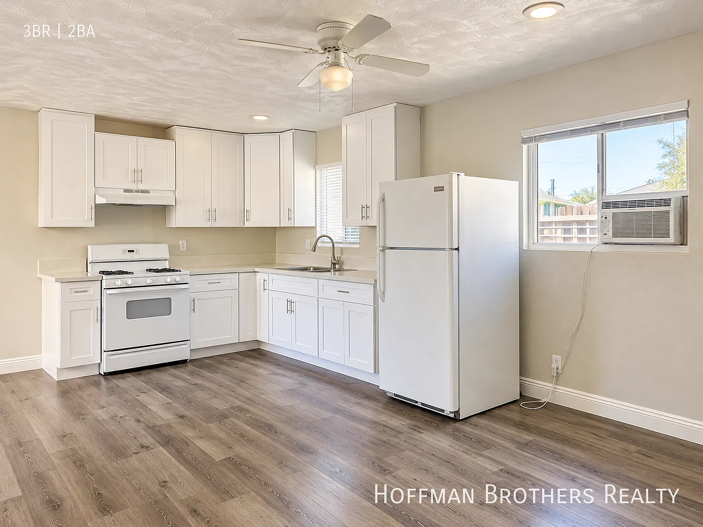 **Section 8 Vouchers Accepted** Comes with Appliances, Water Included & No Application Fee! — Photo 2