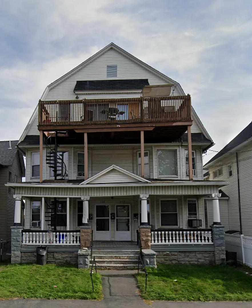 1125-1127 Pittston Ave photo 1