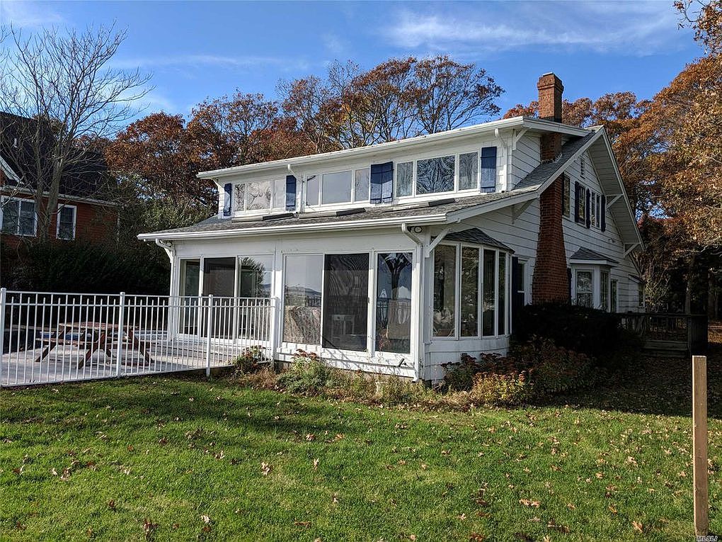 8280 Peconic Bay Blvd, Laurel, NY 11948 Zillow