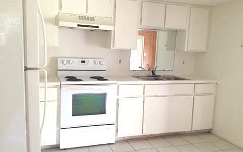 3rd image of 111 Plumosa St