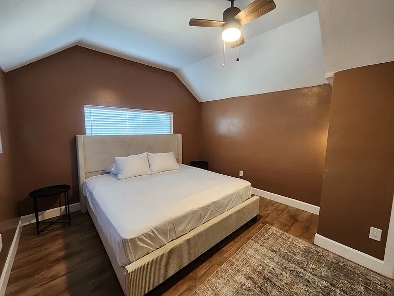 306 Hazeldine Ave SW #6 — Photo 16