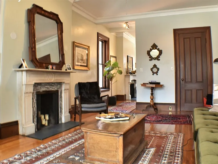 31 Fairfield St #3 — Photo 1