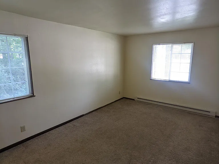 8914 N 96th St #6 — Photo 8