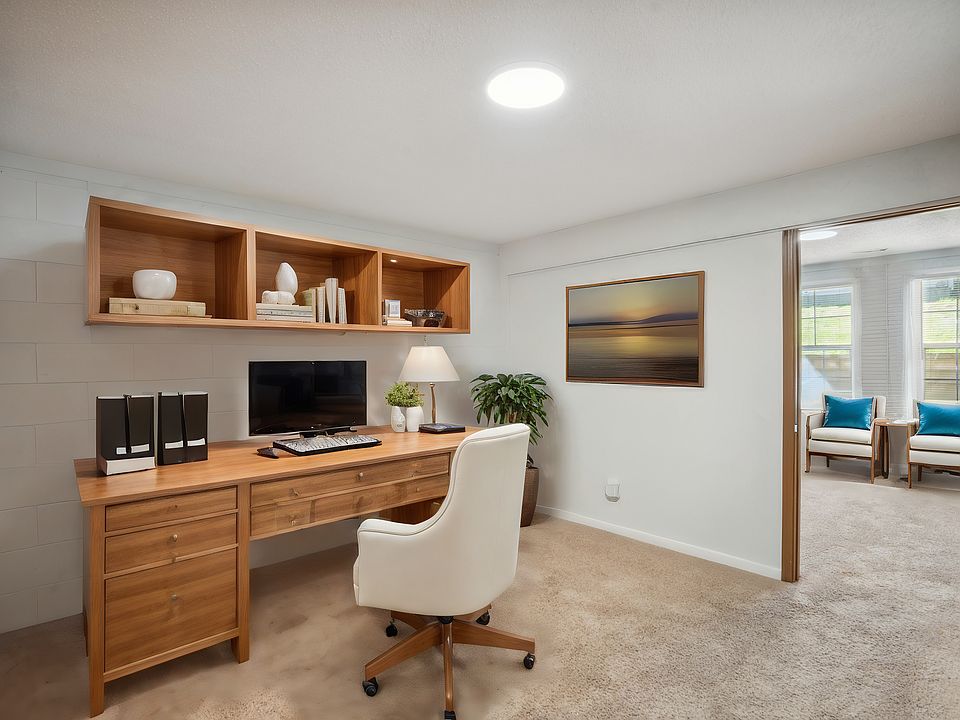 1st image of 2431 Shady Glen Ct