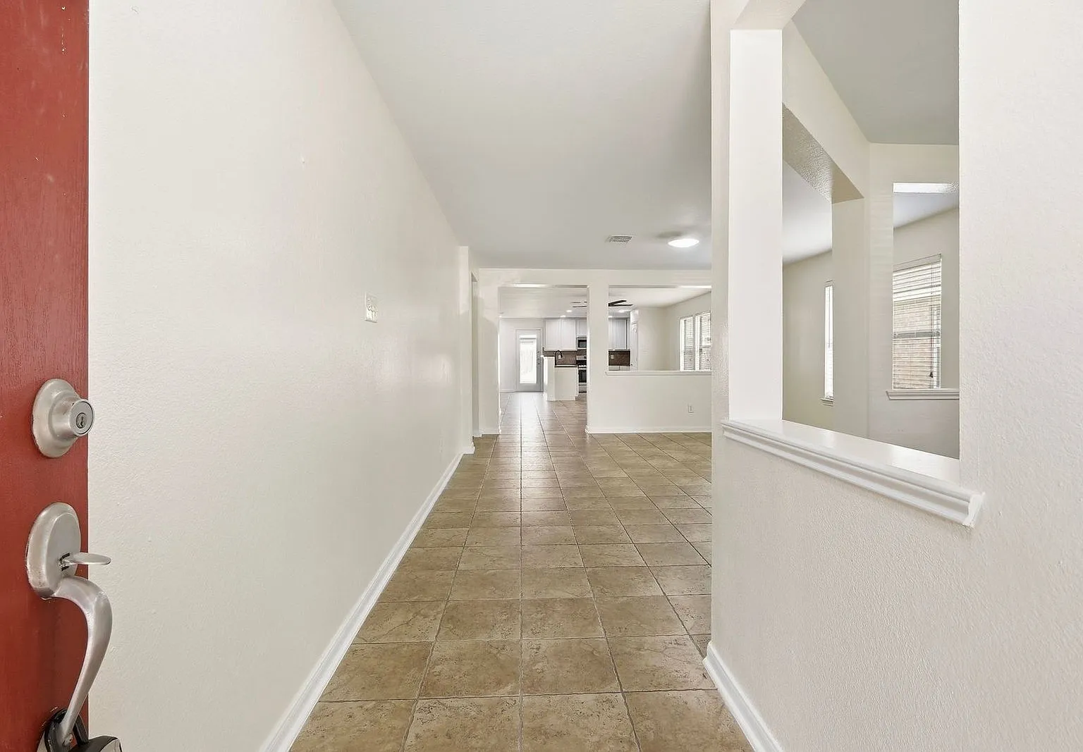 3 bed, 2.0 bath, 1820 sqft, $1,975 — Photo 4