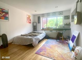 25 Avenue C #3BB, New York, NY 10009