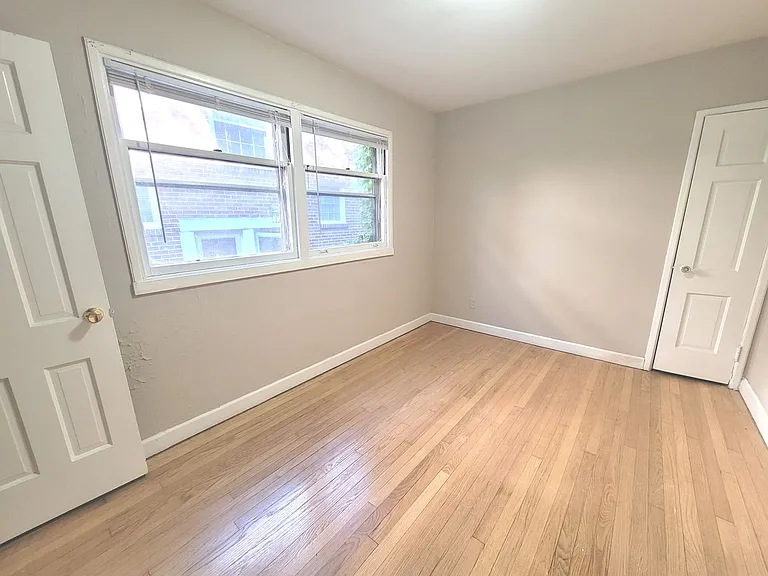 2519 Lake — Photo 9